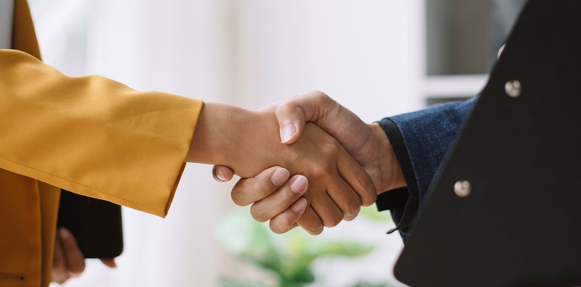 13958_EMS_WEB_StatsHero_1920x950