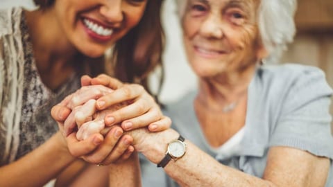 Heartwarming Ways of Connecting to Your Loved One With Memory Loss