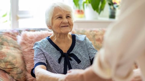 When is it Time To Move a Parent to Memory Care?
