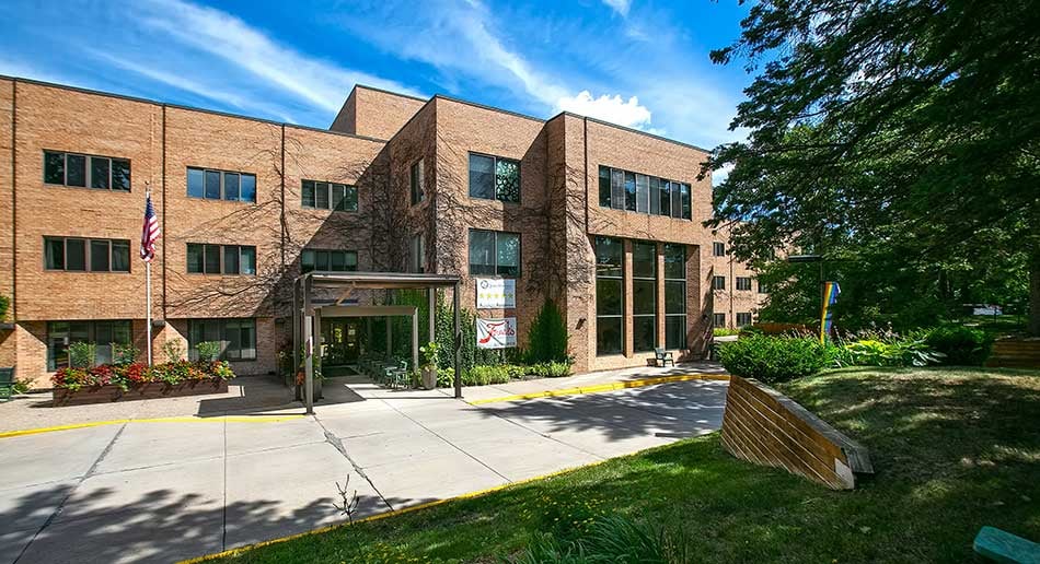 nonprofit-assisted-living-memory-care